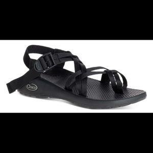 🏔 Chacos Sandals - Size 11 - Adventure ready! 🏕
